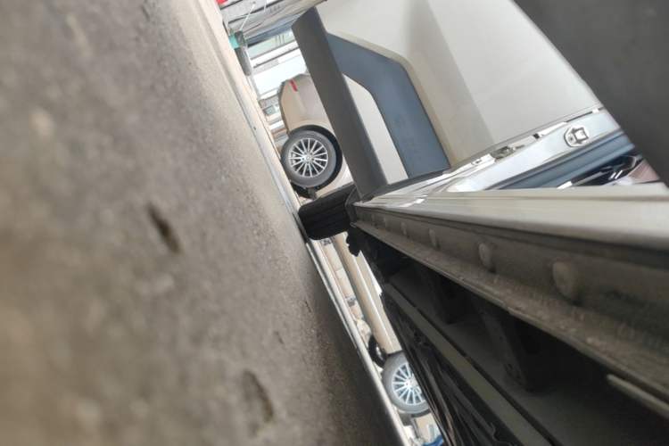 Used BYD Seagull 2023 Active Version Right Side Sill