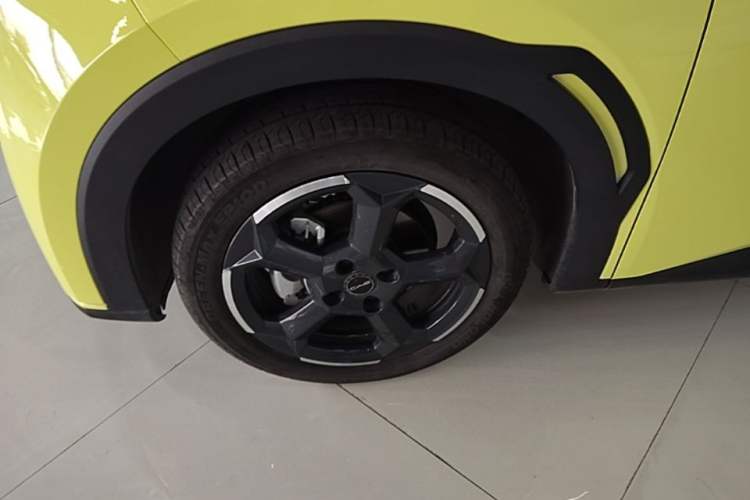 Used BYD Seagull 2023 Flying Edition Left Front Wheel Hub