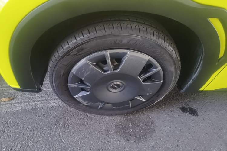 Used BYD Seagull 2023 Active Version Left Front Wheel Hub
