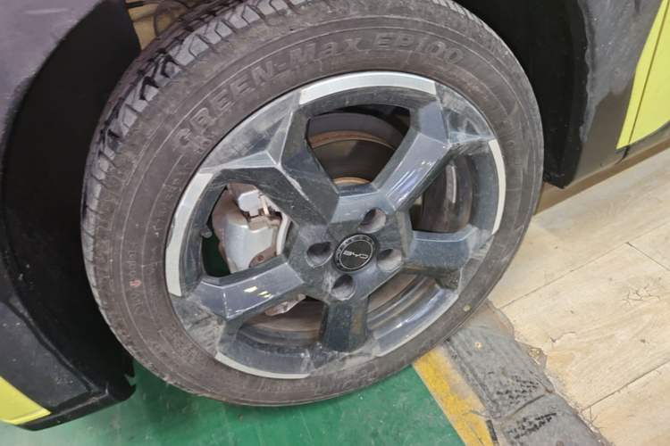 Used BYD Seagull 2023 Flying Edition Left Front Wheel Hub