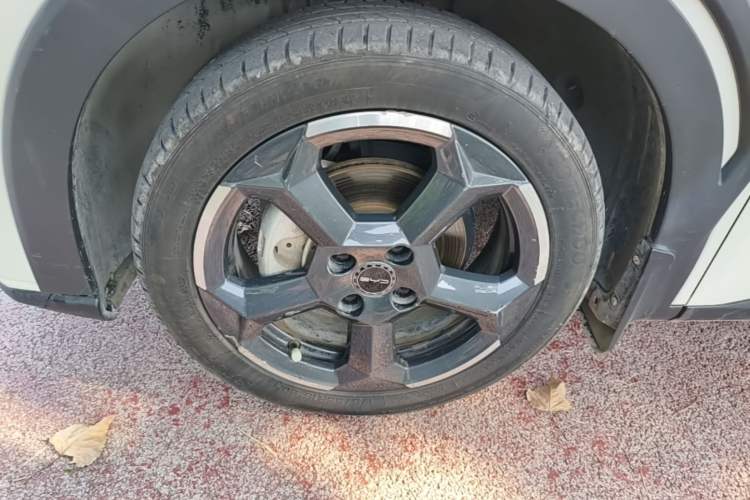 Used BYD Seagull 2023 Flying Edition Left Front Wheel Hub