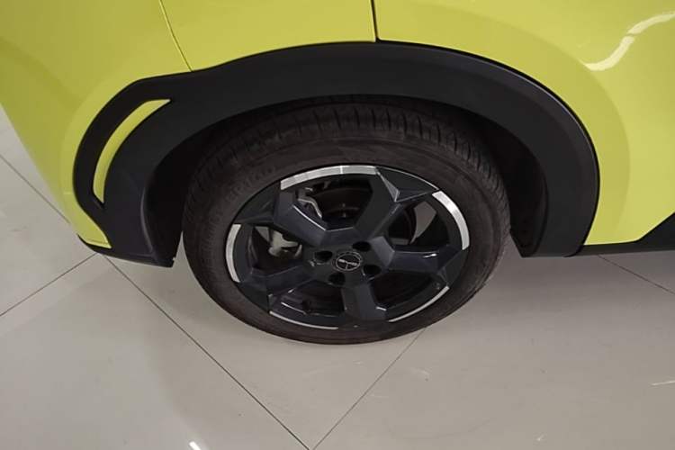 Used BYD Seagull 2023 Flying Edition Right Rear Wheel Hub