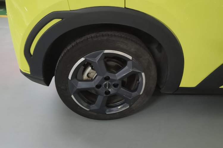 Used BYD Seagull 2023 Flying Edition Right Rear Wheel Hub