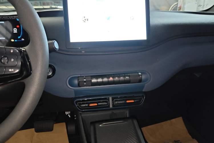 Used BYD Seagull 2024 Honor Edition 305km Dynamic Version Audio And AC Panel