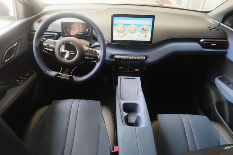 Used BYD Seagull 2024 Honor Edition 305km Freedom Version Center Console