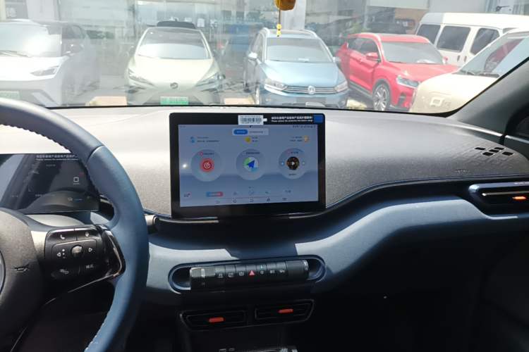 Used BYD Seagull 2024 Honor Edition 305km Freedom Version Center Console