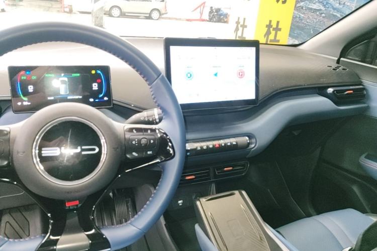 Used BYD Seagull 2024 Honor Edition 405km Flying Version Center Console
