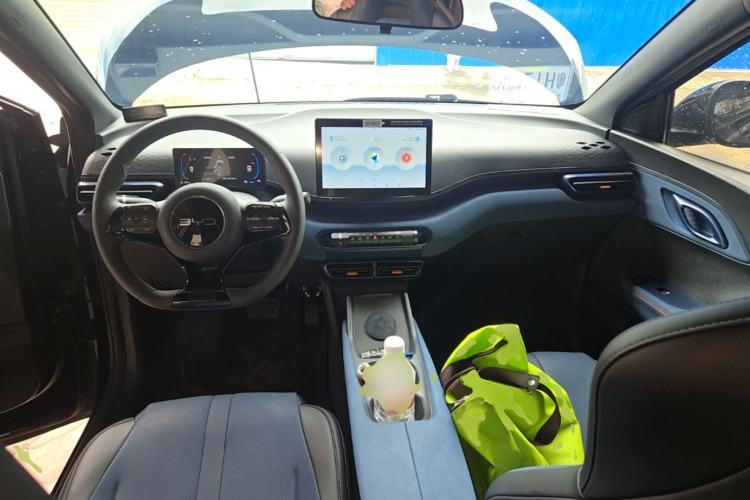 Used BYD Seagull 2024 Honor Edition 305km Freedom Version Center Console