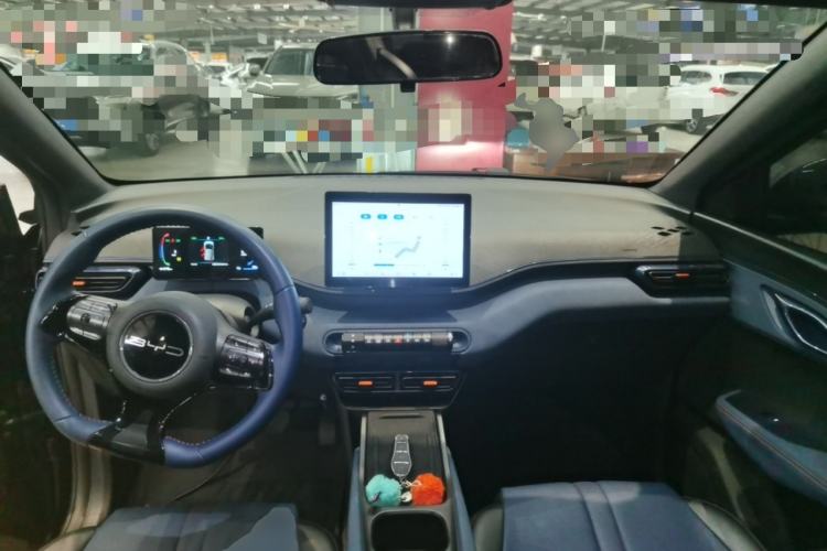 Used BYD Seagull 2024 Honor Edition 405km Flying Version Center Console
