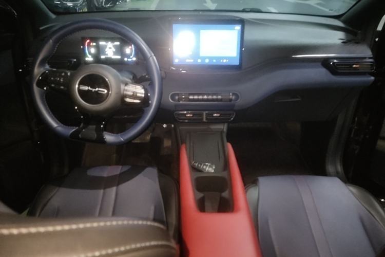 Used BYD Seagull 2024 Honor Edition 305km Freedom Version Center Console