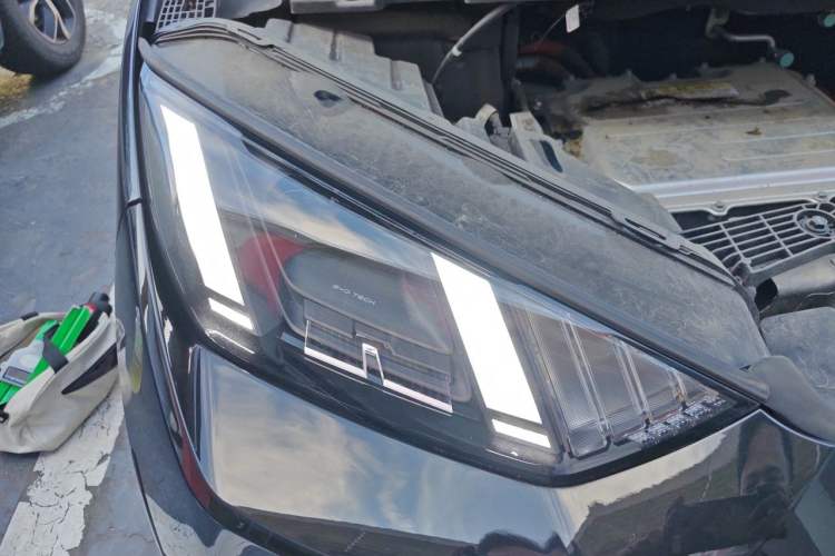 Used BYD Seagull 2024 Honor Edition 405km Flying Version Engine Bay Right
