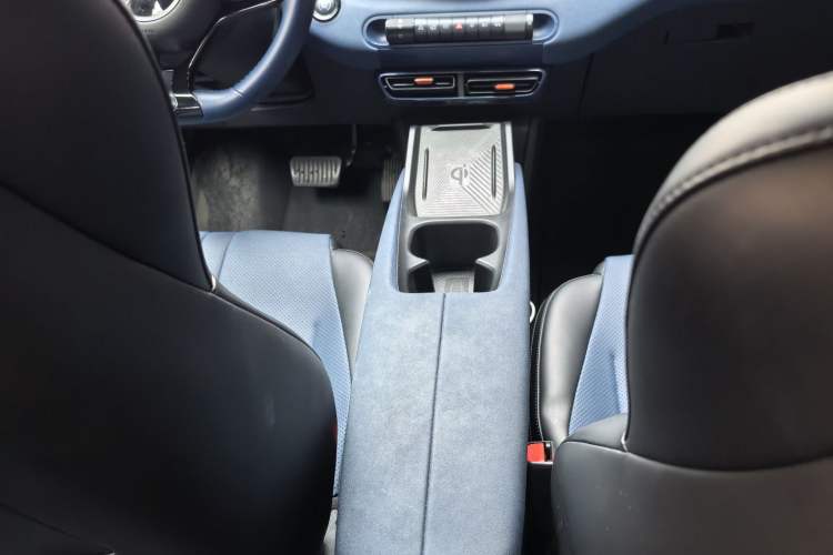 Used BYD Seagull 2024 Honor Edition 405km Flying Version Interior 2