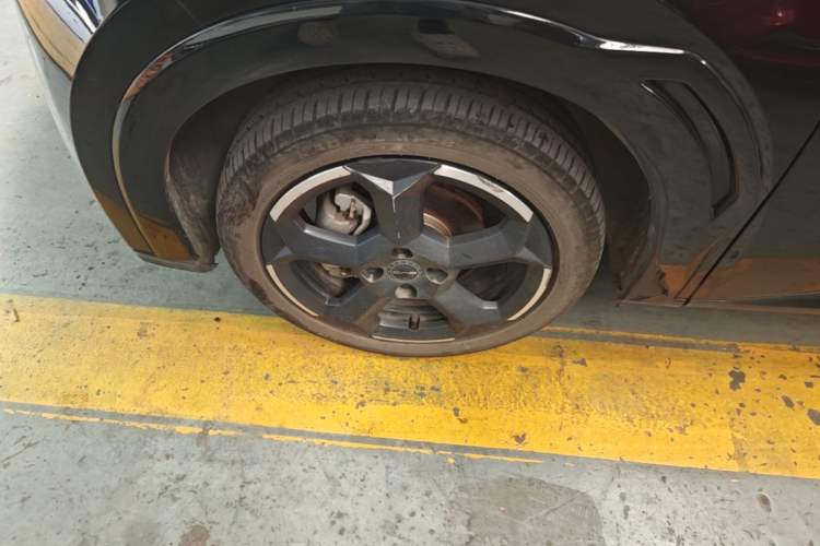 Used BYD Seagull 2024 Honor Edition 305km Freedom Version Left Front Wheel Hub