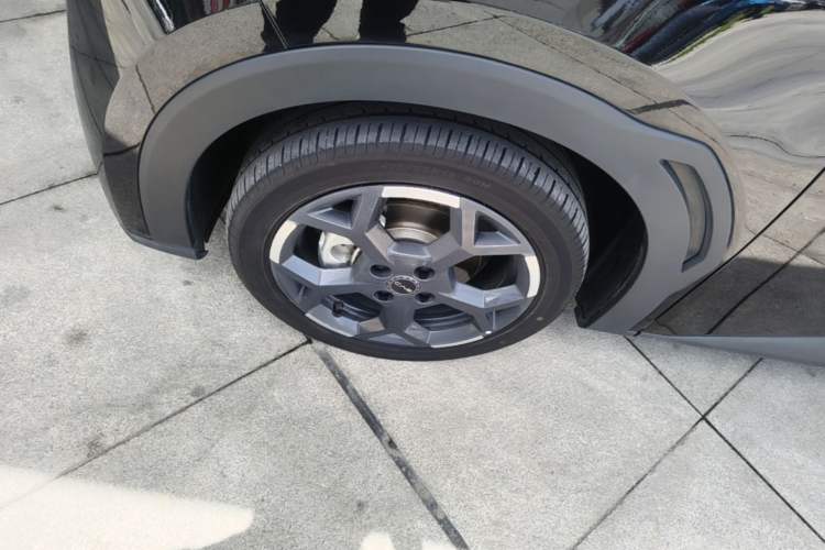 Used BYD Seagull 2024 Honor Edition 305km Freedom Version Left Front Wheel Hub