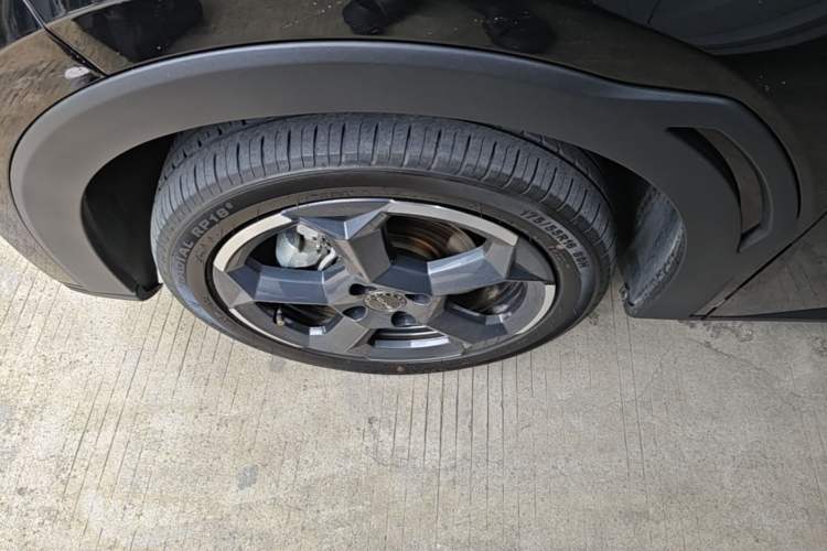 Used BYD Seagull 2024 Honor Edition 305km Freedom Version Left Front Wheel Hub