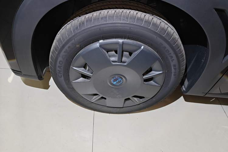 Used BYD Seagull 2024 Honor Edition 305km Dynamic Version Left Front Wheel Hub