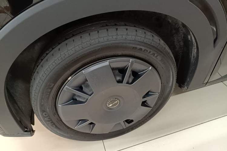 Used BYD Seagull 2024 Honor Edition 305km Dynamic Version Left Front Wheel Hub