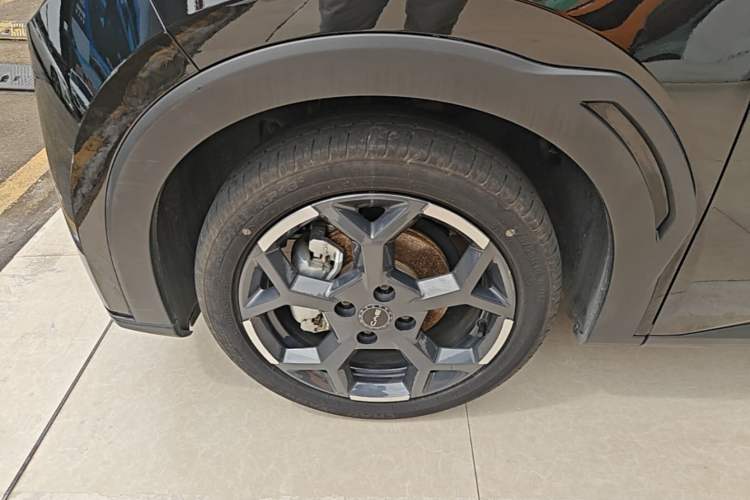 Used BYD Seagull 2024 Honor Edition 305km Freedom Version Left Front Wheel Hub