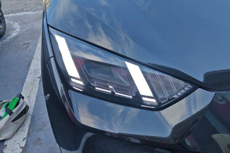 Used BYD Seagull 2024 Honor Edition 405km Flying Version Right Front Headlight