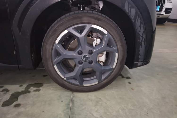 Used BYD Seagull 2024 Honor Edition 305km Freedom Version Right Front Wheel Hub