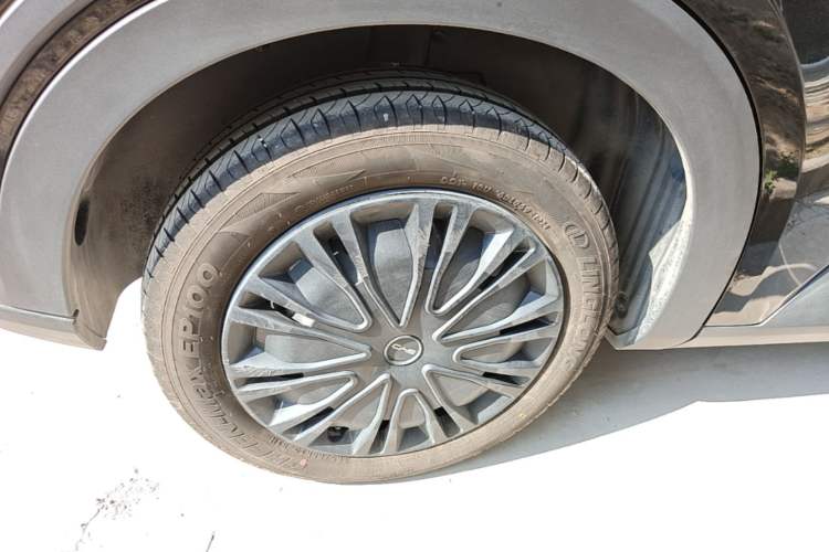 Used BYD Seagull 2024 Honor Edition 305km Dynamic Version Right Rear Wheel Hub