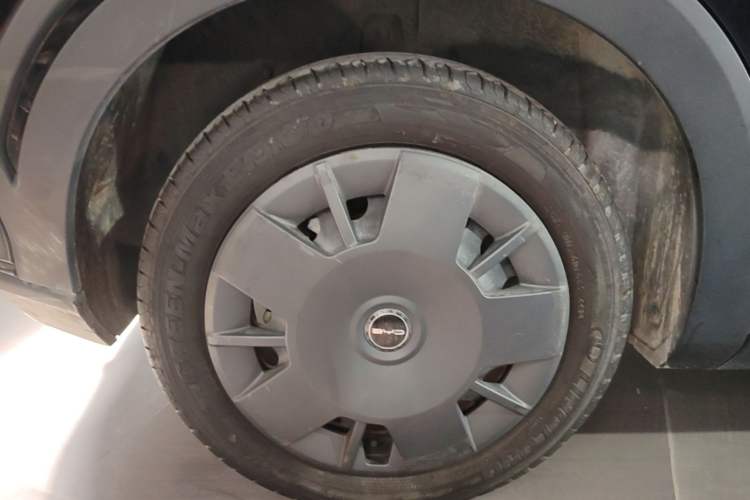Used BYD Seagull 2024 Honor Edition 305km Dynamic Version Right Rear Wheel Hub