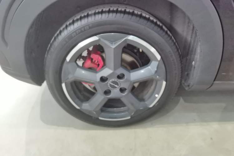 Used BYD Seagull 2024 Honor Edition 405km Flying Version Right Rear Wheel Hub