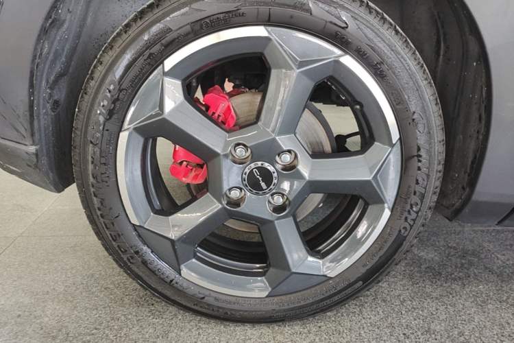 Used BYD Seagull 2024 Honor Edition 405km Flying Version Right Rear Wheel Hub