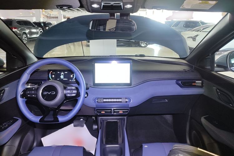 Used BYD Seagull 2024 Honor Edition 305km Freedom Version Center Console