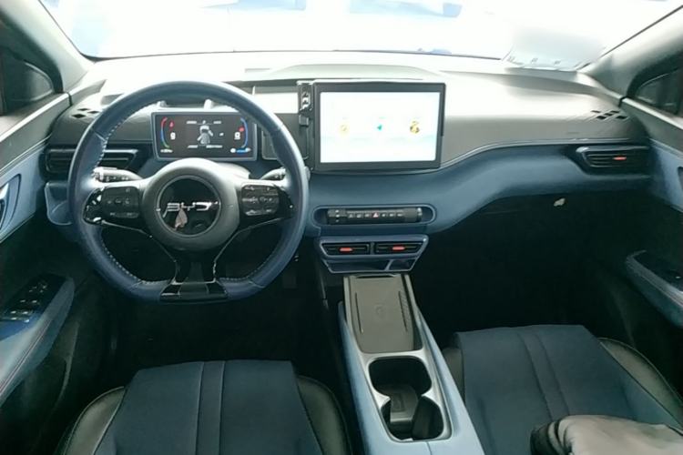 Used BYD Seagull 2024 Honor Edition 305km Freedom Version Center Console