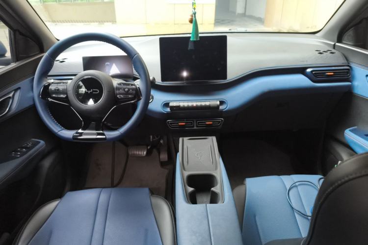 Used BYD Seagull 2024 Honor Edition 405km Flying Version Center Console