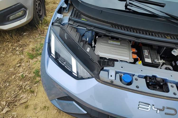 Used BYD Seagull 2024 Honor Edition 305km Freedom Version Engine Bay Right