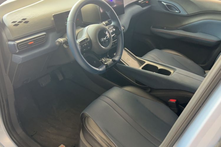 Used BYD Seagull 2024 Honor Edition 405km Flying Version Interior 2