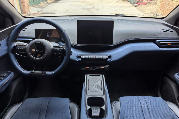 Used BYD Seagull 2024 Honor Edition 305km Freedom Version Interior 2