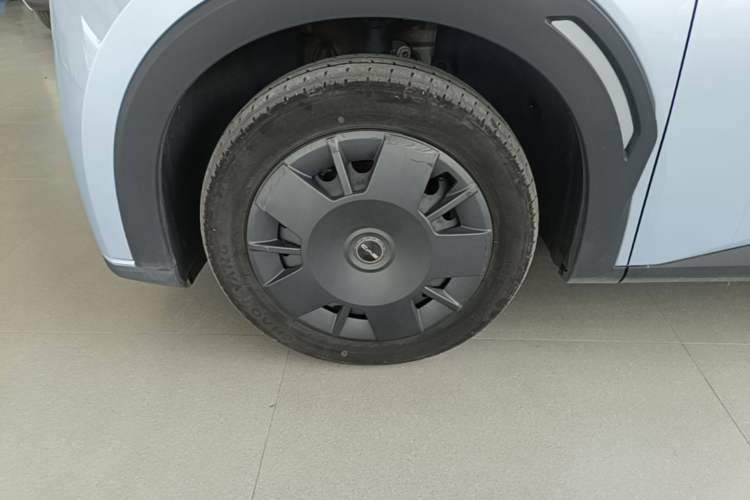 Used BYD Seagull 2024 Honor Edition 305km Dynamic Version Left Front Wheel Hub