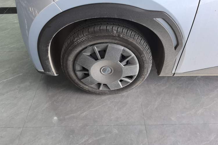 Used BYD Seagull 2024 Honor Edition 305km Dynamic Version Left Front Wheel Hub