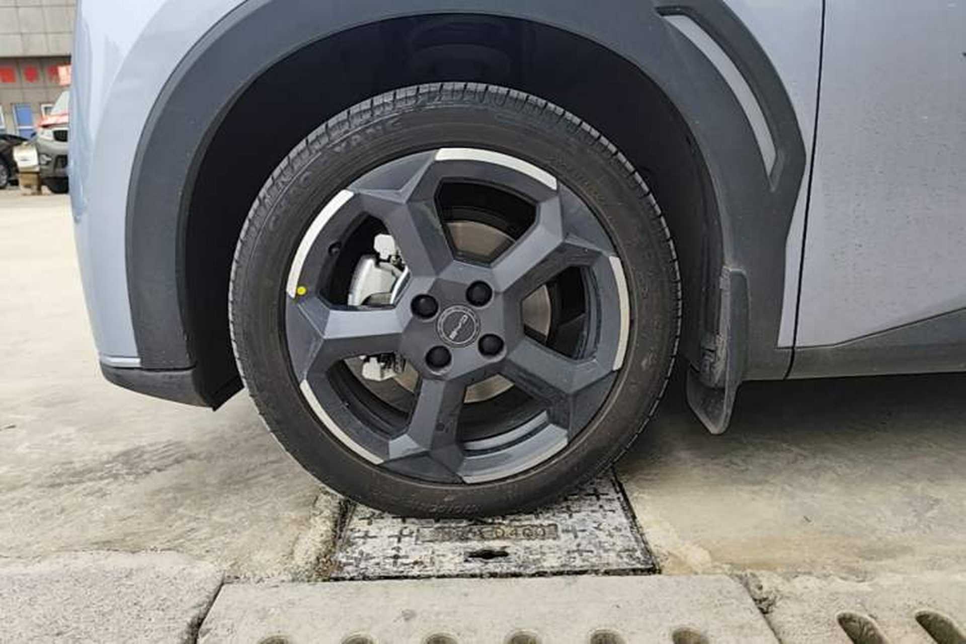 Used BYD Seagull 2024 Honor Edition 305km Freedom Version Left Front Wheel Hub