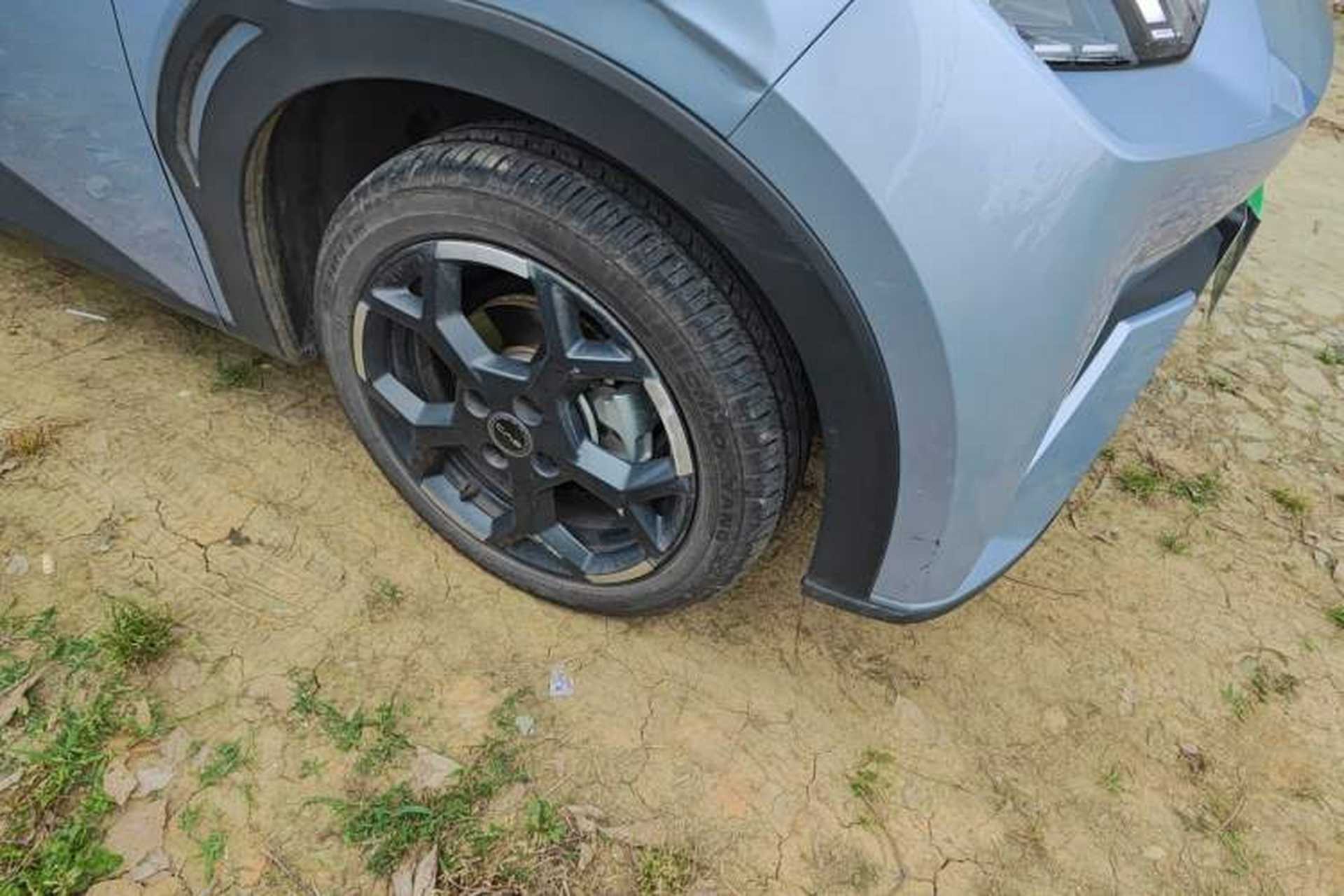 Used BYD Seagull 2024 Honor Edition 305km Freedom Version Right Front Wheel Hub