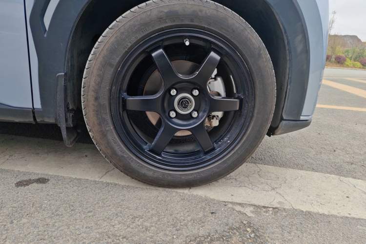 Used BYD Seagull 2024 Honor Edition 305km Dynamic Version Right Front Wheel Hub
