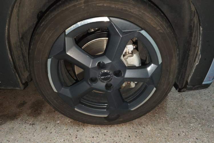 Used BYD Seagull 2024 Honor Edition 305km Freedom Version Right Front Wheel Hub