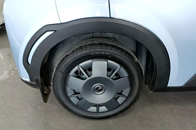 Used BYD Seagull 2024 Honor Edition 305km Dynamic Version Right Rear Wheel Hub