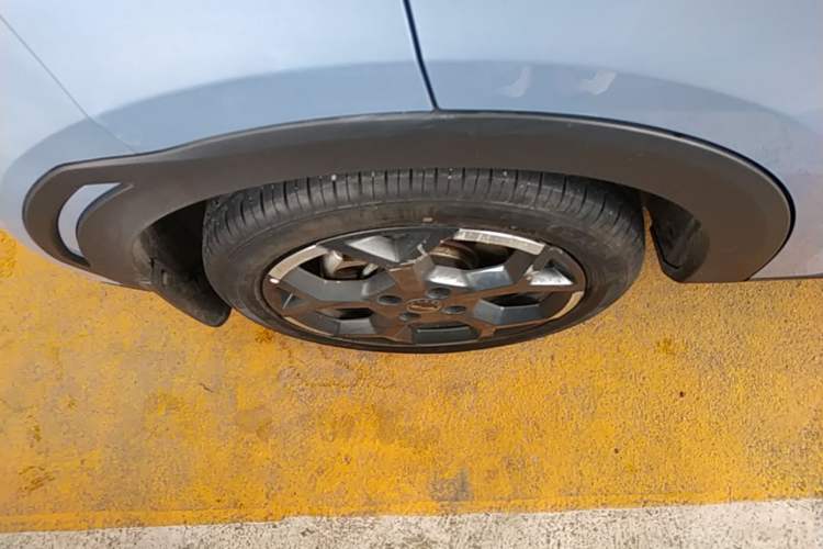 Used BYD Seagull 2024 Honor Edition 305km Freedom Version Right Rear Wheel Hub