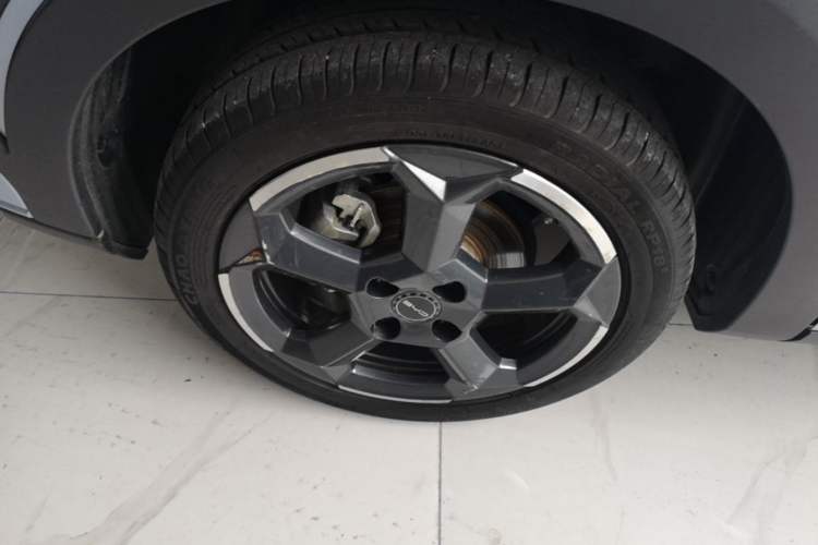 Used BYD Seagull 2024 Honor Edition 405km Flying Version Right Rear Wheel Hub