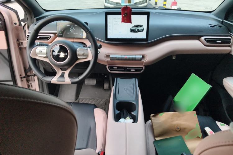 Used BYD Seagull 2024 Honor Edition 305km Freedom Version Center Console