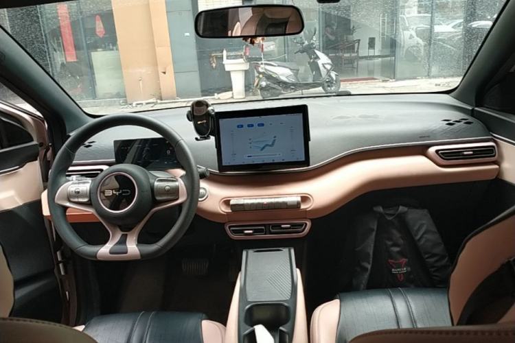 Used BYD Seagull 2024 Honor Edition 305km Dynamic Version Center Console