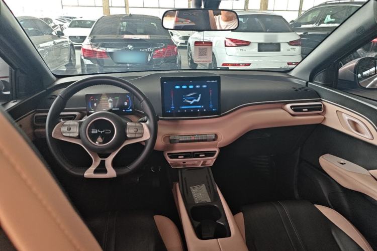 Used BYD Seagull 2024 Honor Edition 405km Flying Version Center Console