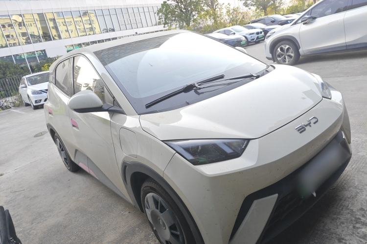 Used BYD Seagull 2024 Honor Edition 305km Freedom Version Front Right 45 Deg