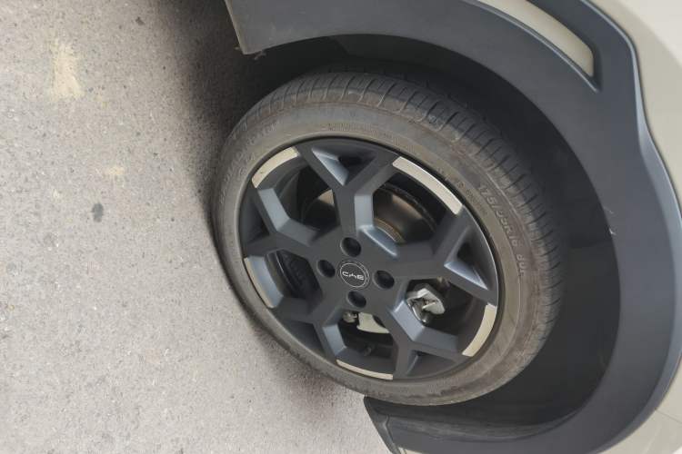Used BYD Seagull 2024 Honor Edition 305km Freedom Version Right Front Wheel Hub
