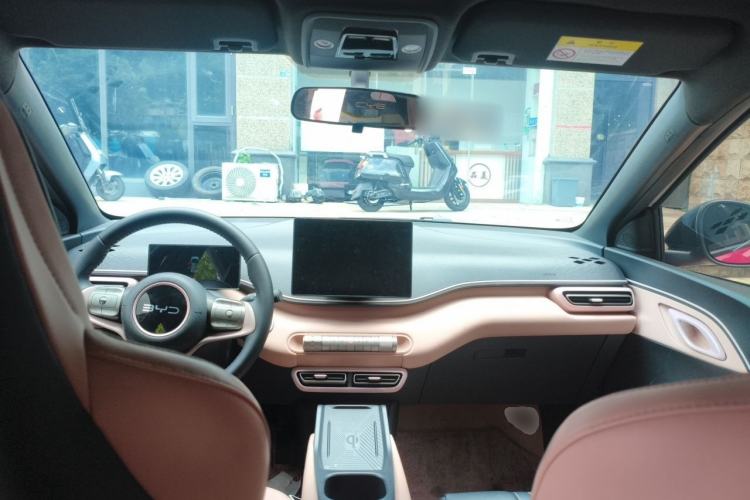 Used BYD Seagull 2024 Honor Edition 405km Flying Version Center Console