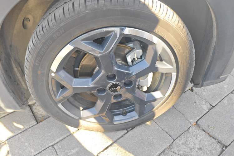 Used BYD Seagull 2024 Honor Edition 305km Freedom Version Right Front Wheel Hub